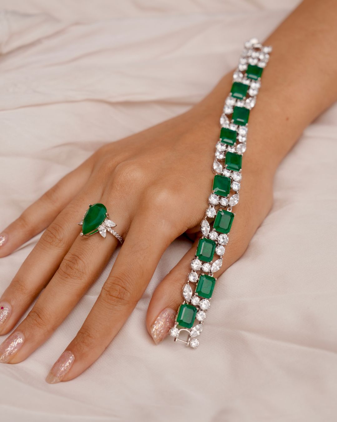 Pear Cut Emerald Bracelet